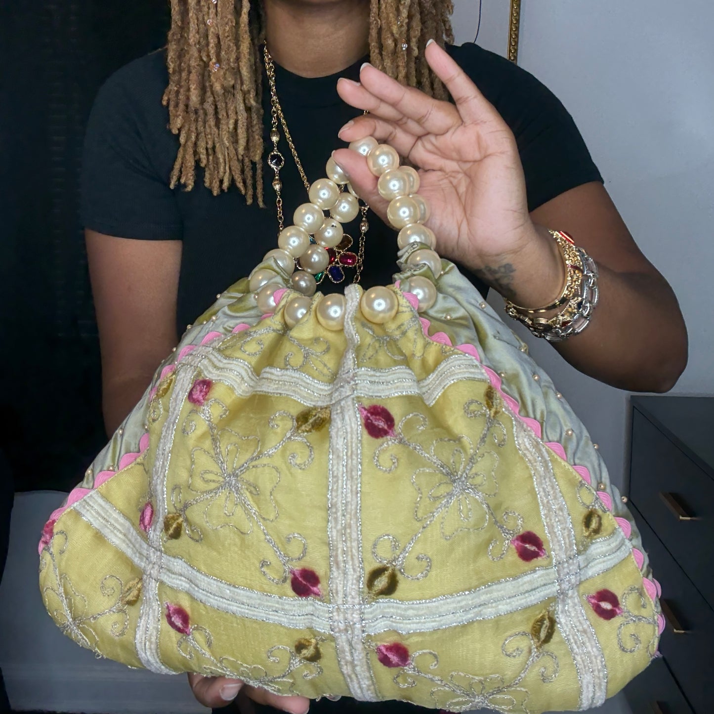 Le Pearla Bag