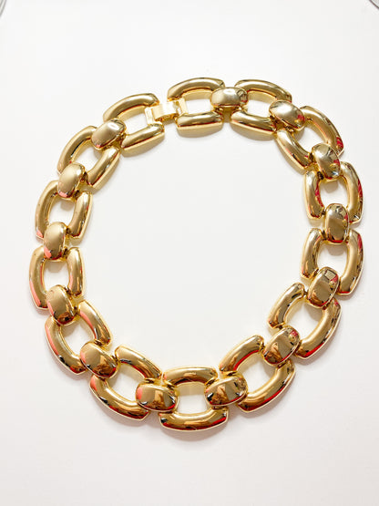 The Linked Necklace