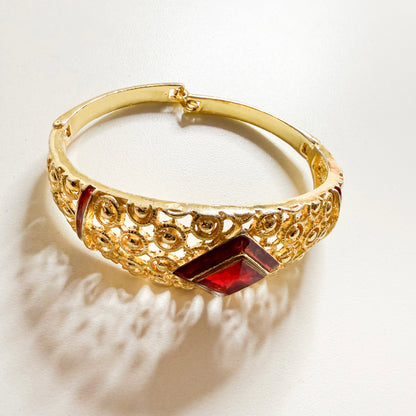Pucker Red Bangle