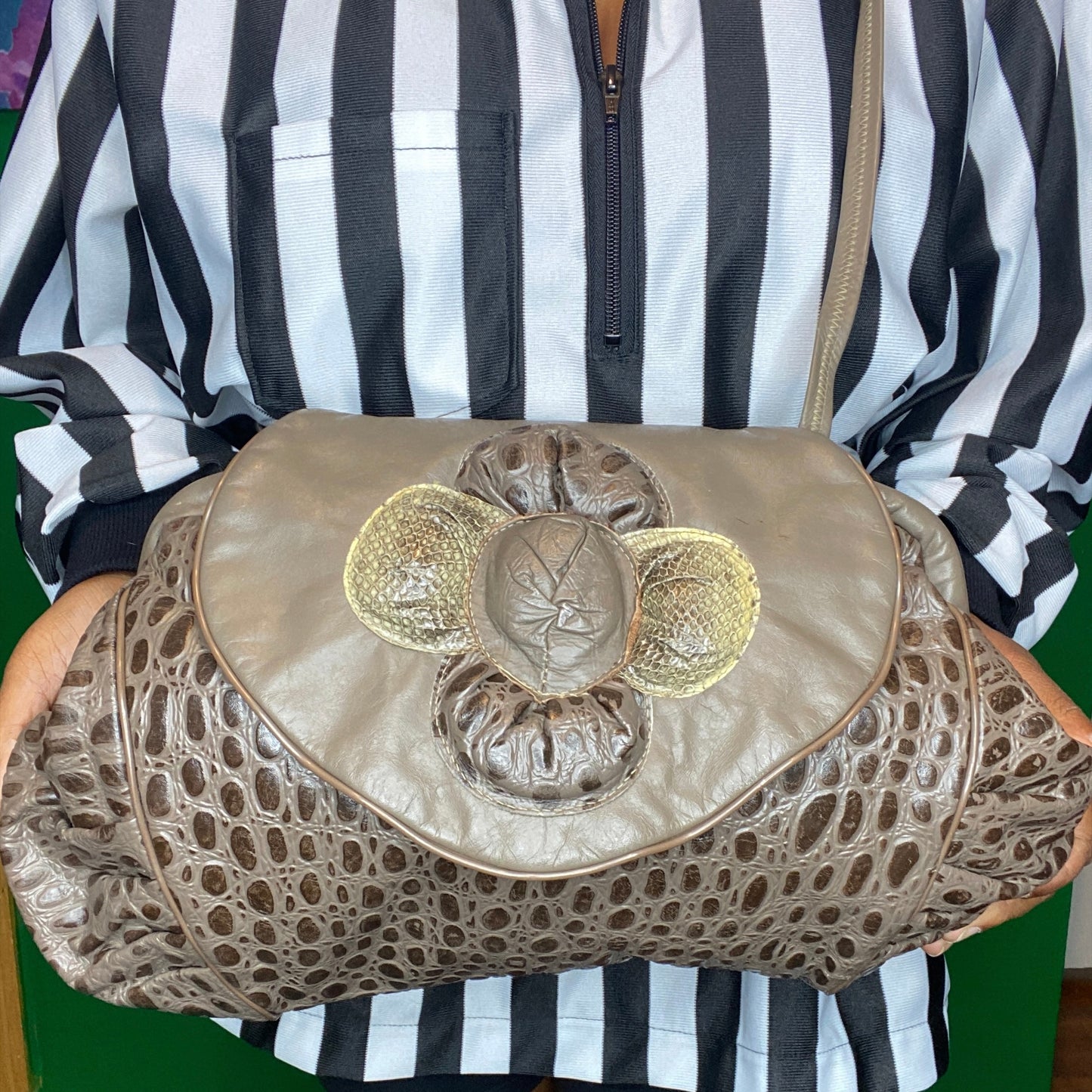 Plump Flower Petal Croco Bag