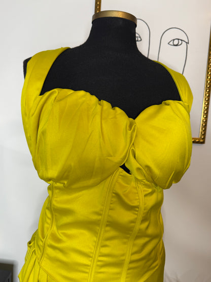 Golden Apple Two Piece Set