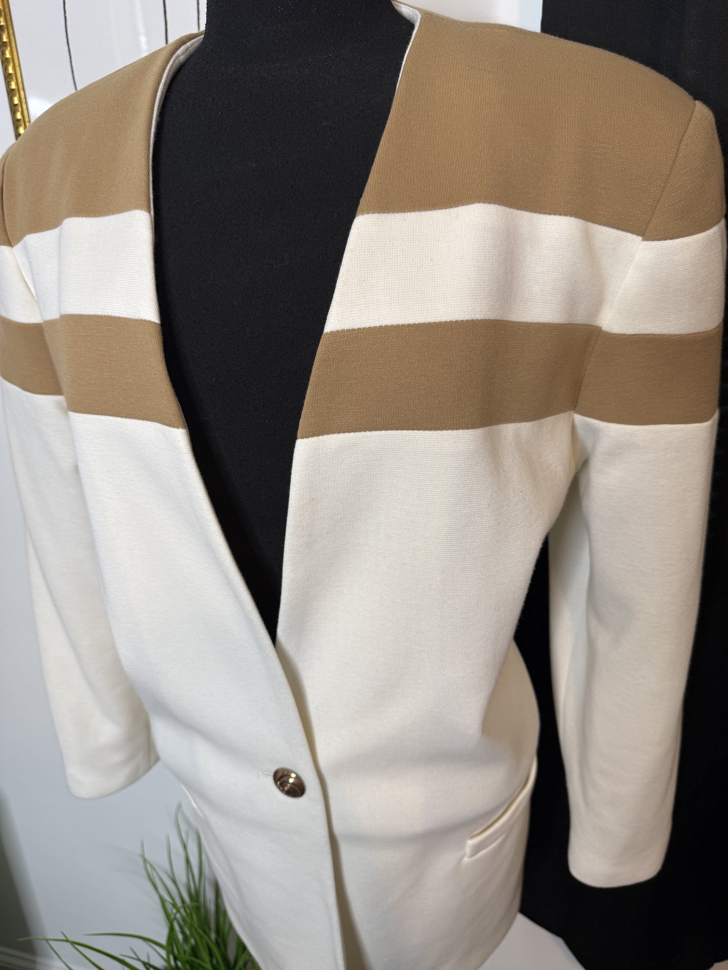 Sugar and Cream Blazer