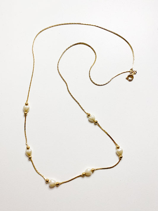 Scattered Pearl Necklace