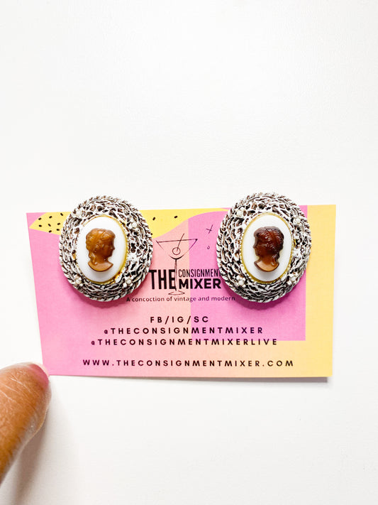 Mona Lisa Earrings